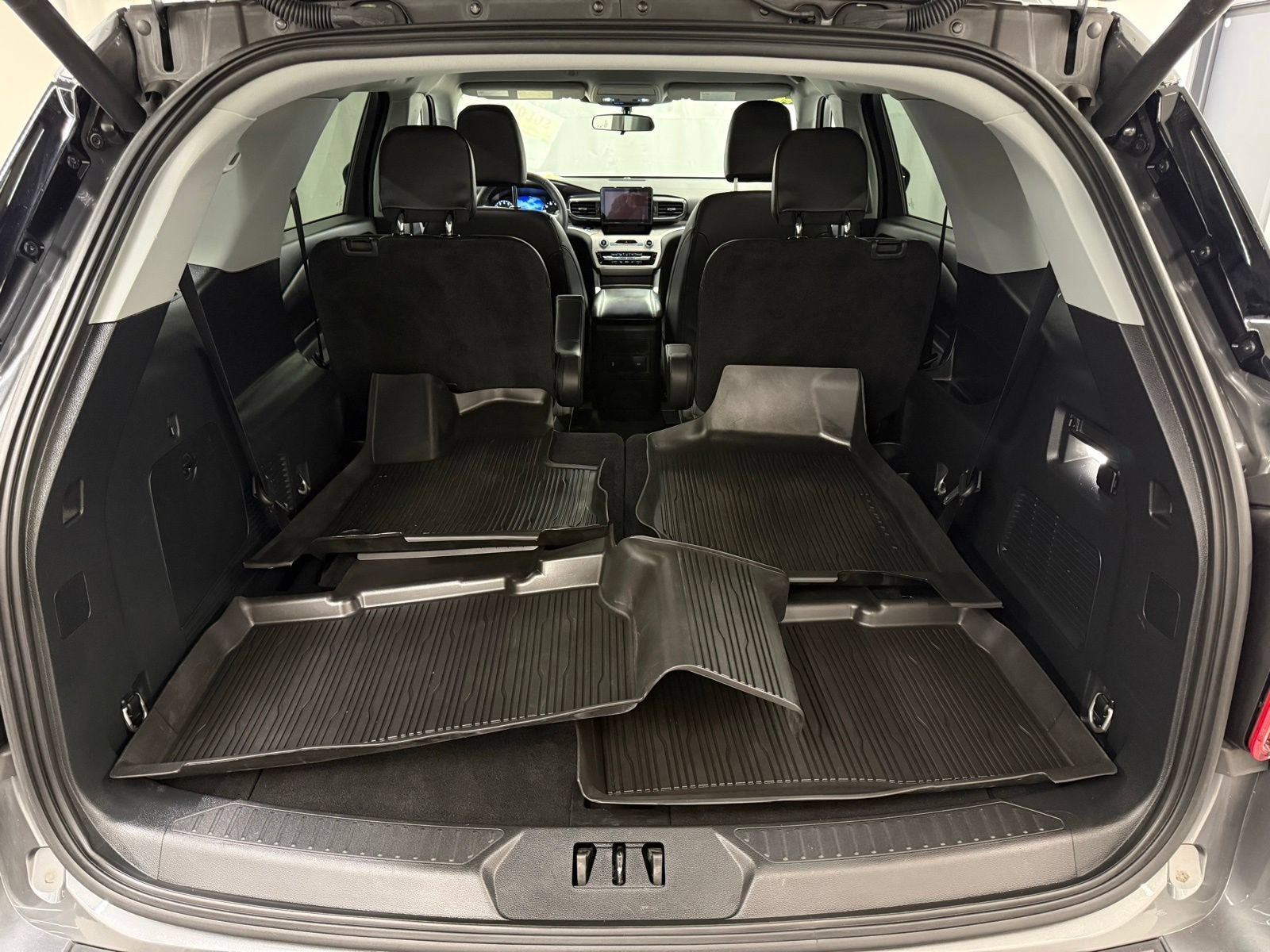 2024 Ford Explorer — detail view