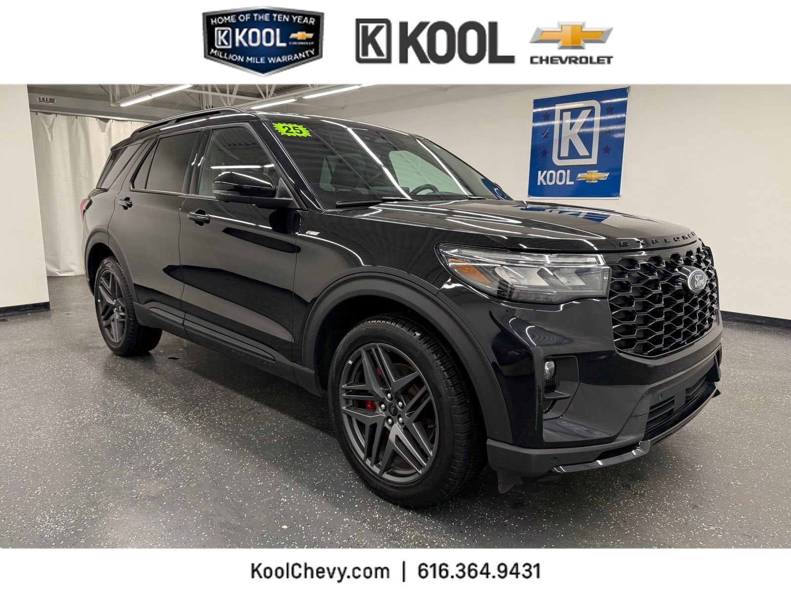 2025 Ford Explorer ST-Line in Other — front three-quarter view