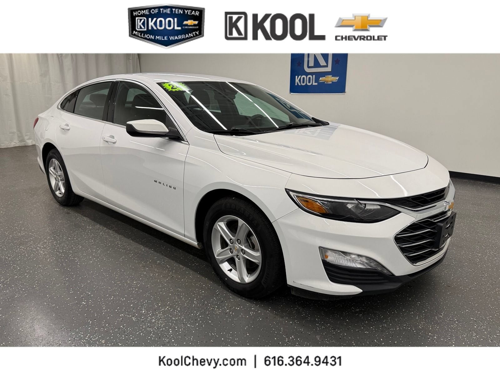 2024 Chevrolet Malibu 1LT in Summit White — front three-quarter view