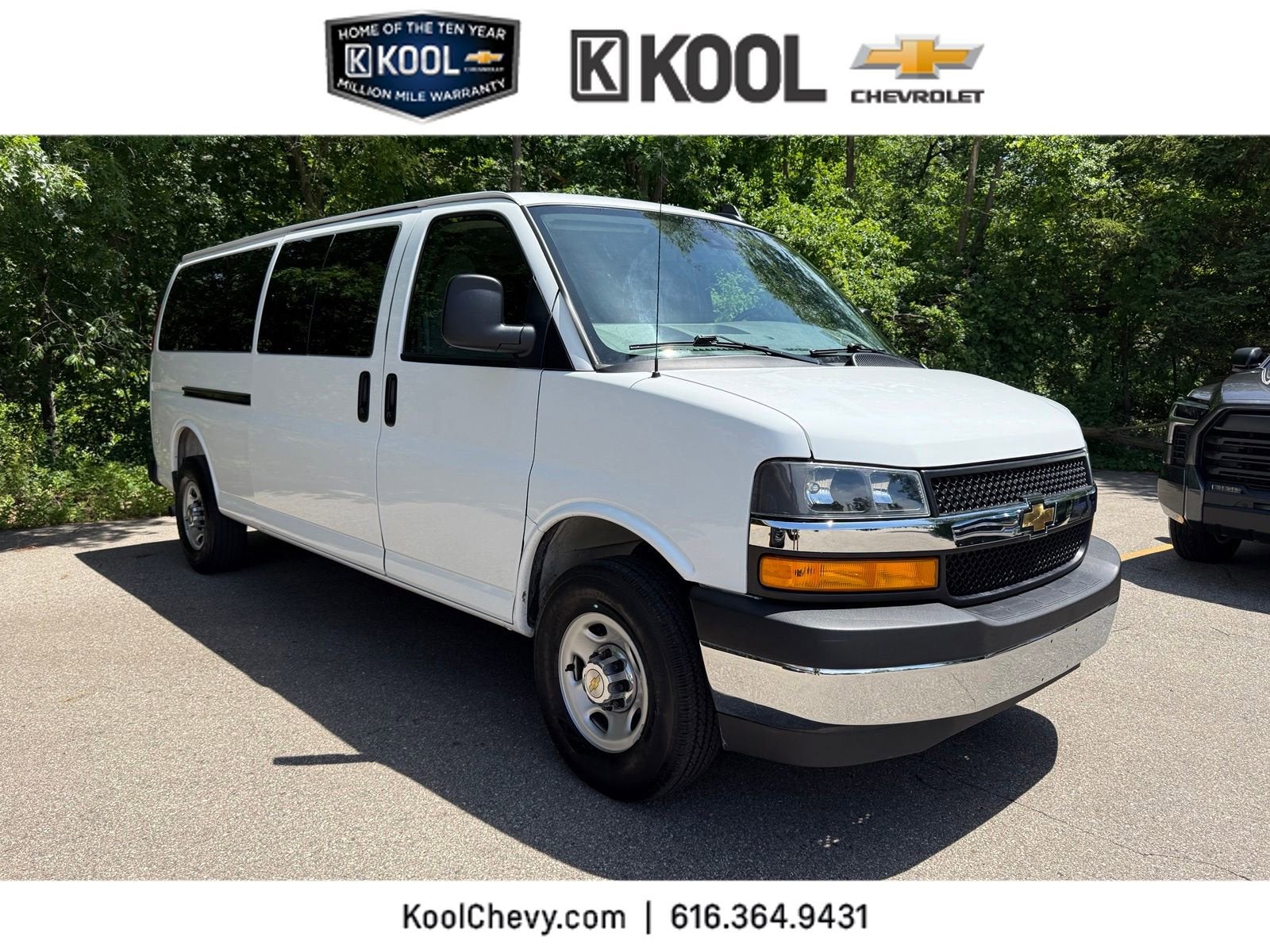 2025 Chevrolet Express Passenger