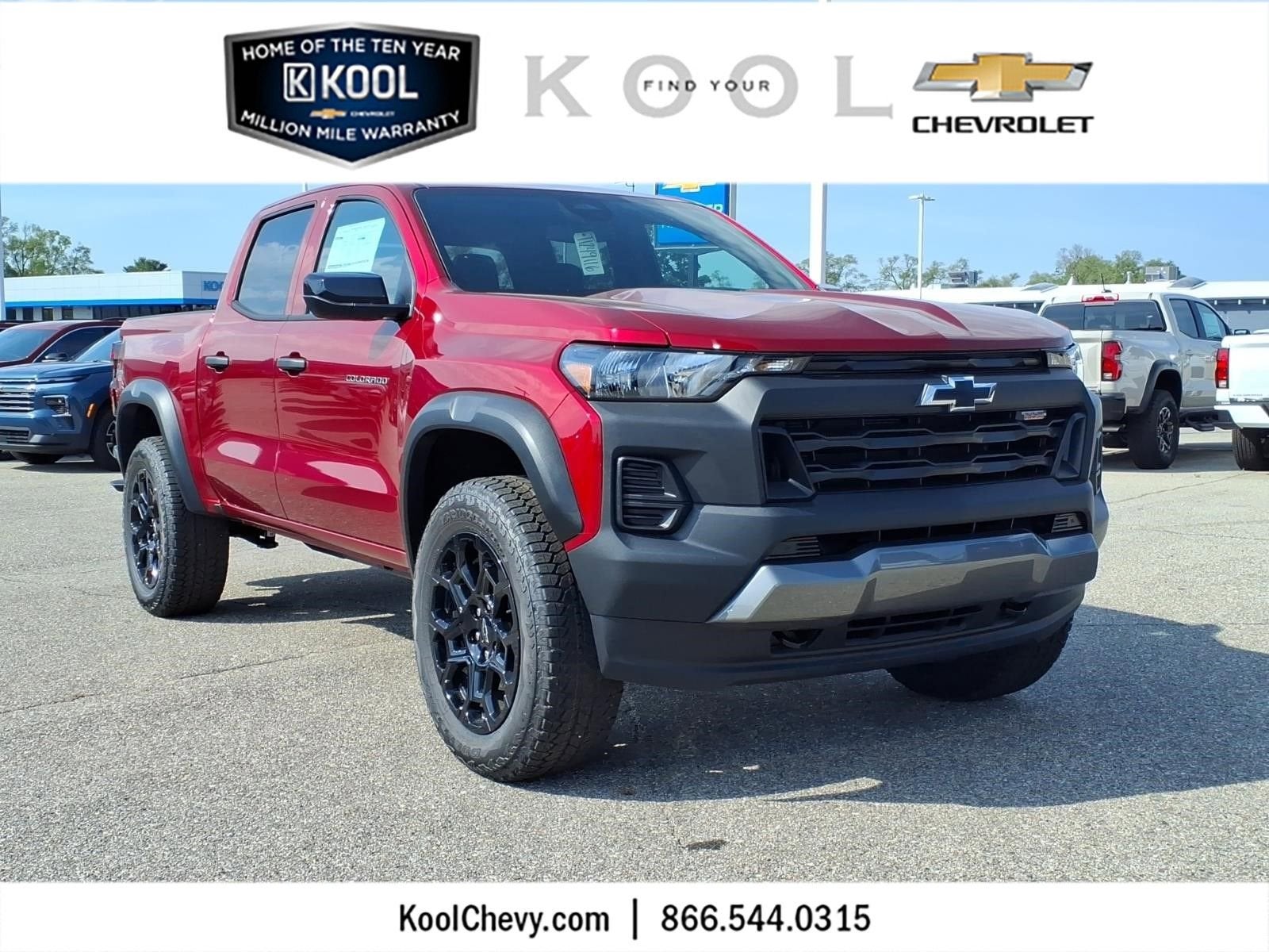 2026 Chevrolet Colorado Trail Boss in Radiant Red Tintcoat — front three-quarter view