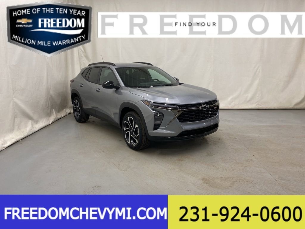 2026 Chevrolet Trax 2RS in Sterling Gray Metallic — front three-quarter view